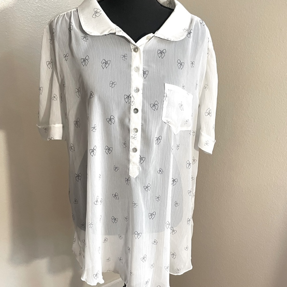 Woman’s blouse